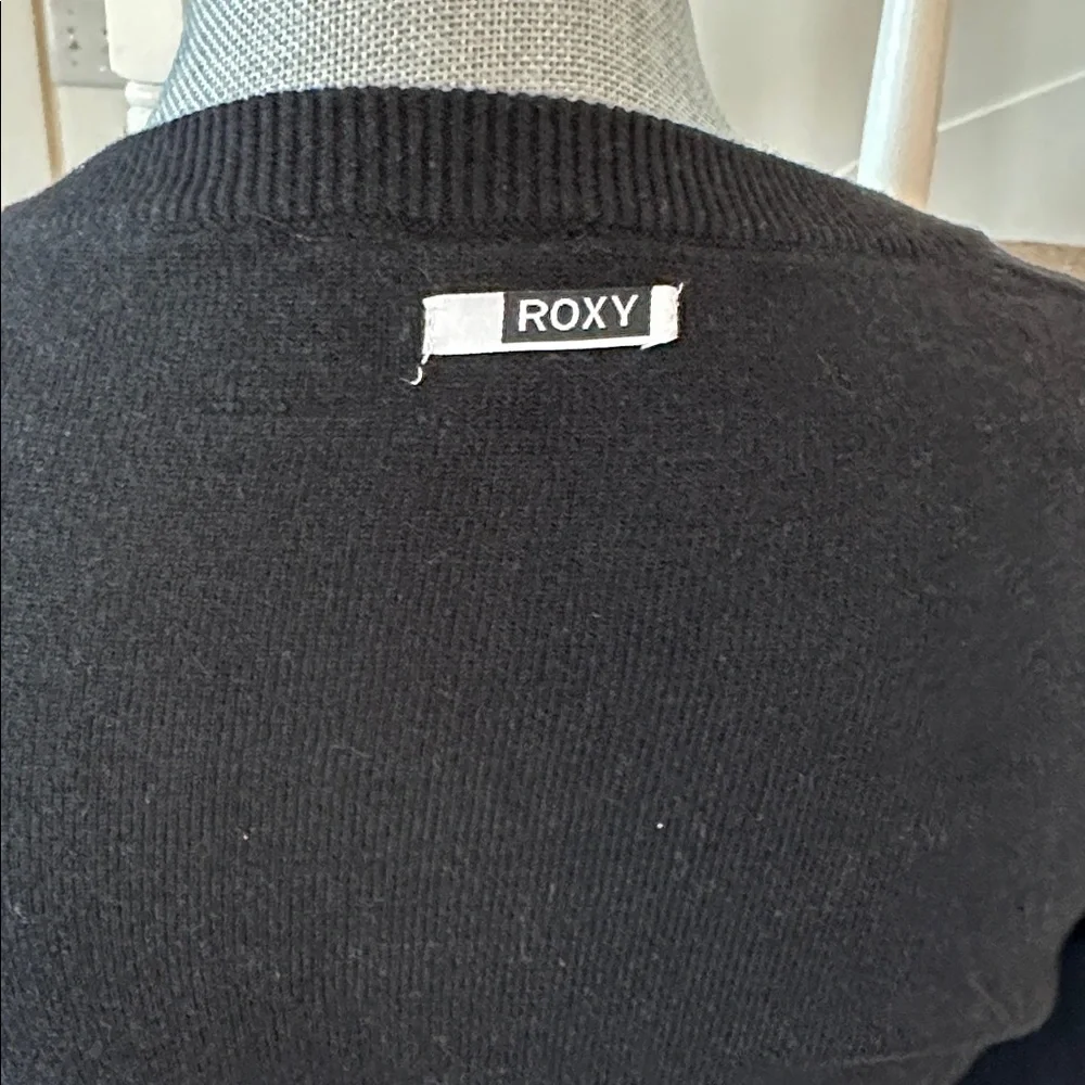 Nwt. Roxy sweater - Picture 6 of 8
